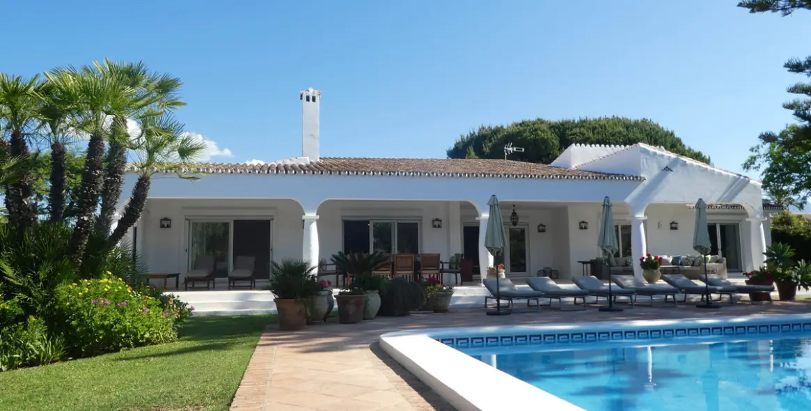 Краткосрочная аренда  отдельно стоящей виллы в Estepona 29