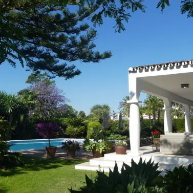 Short-term rent of detached villa in Estepona