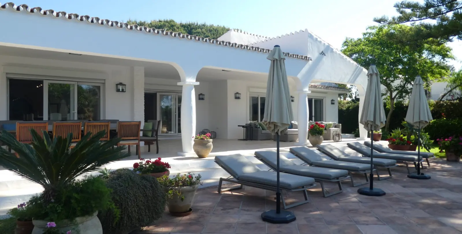 Short-term rent of detached villa in Estepona 3