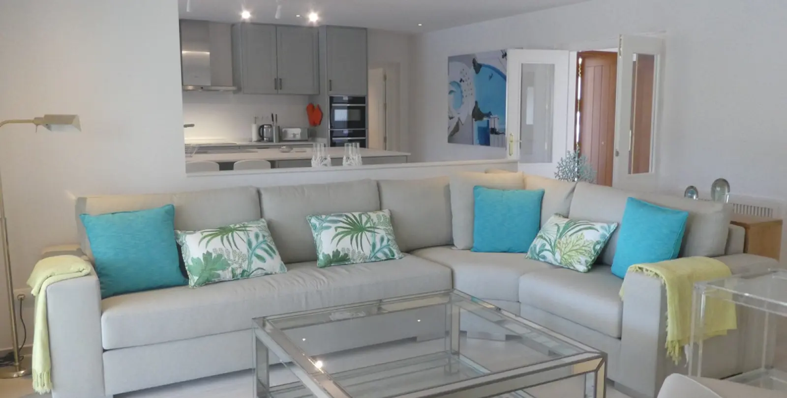 Short-term rent of detached villa in Estepona 11
