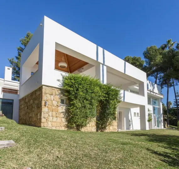 Краткосрочная аренда  отдельно стоящей виллы в Marbella