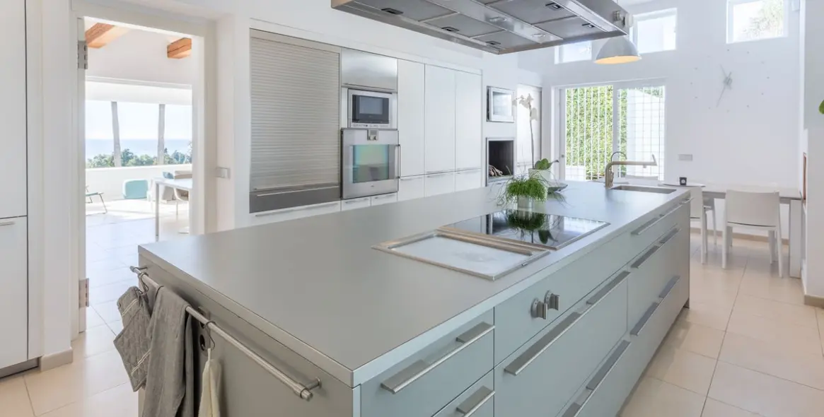 Short-term rent of detached villa in Marbella 14