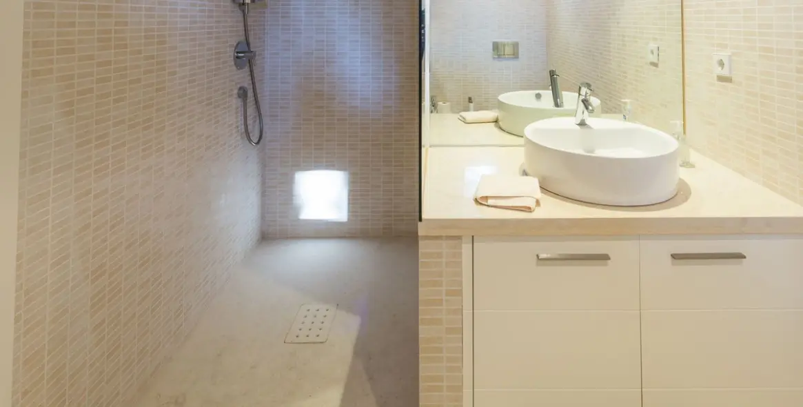 Short-term rent of detached villa in The Golden Mile 19