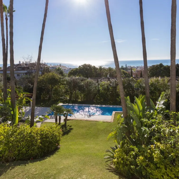 Short-term rent of detached villa in The Golden Mile