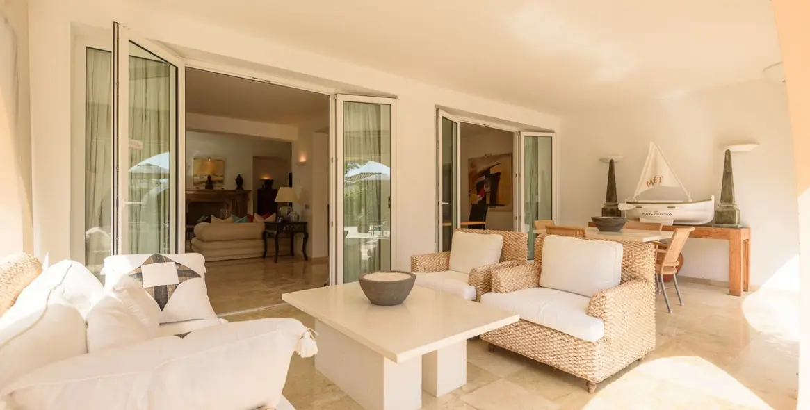 Краткосрочная аренда  отдельно стоящей виллы в Los Monteros 6