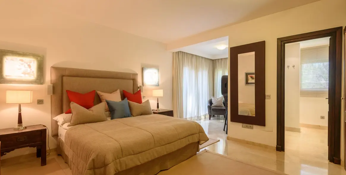 Краткосрочная аренда  отдельно стоящей виллы в Los Monteros 11