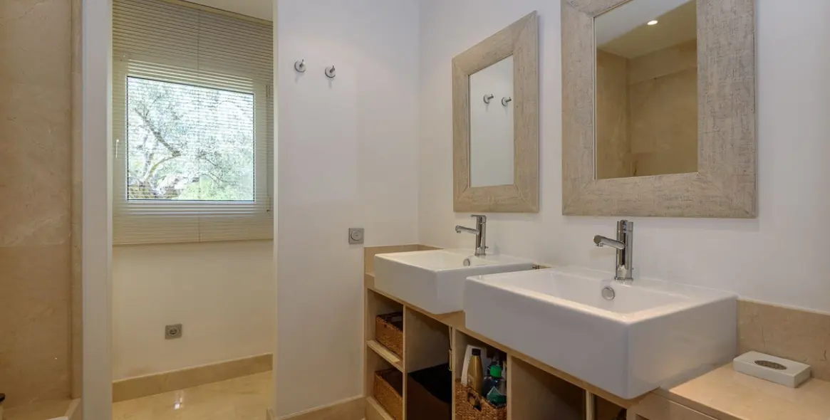 Краткосрочная аренда  отдельно стоящей виллы в Los Monteros 14