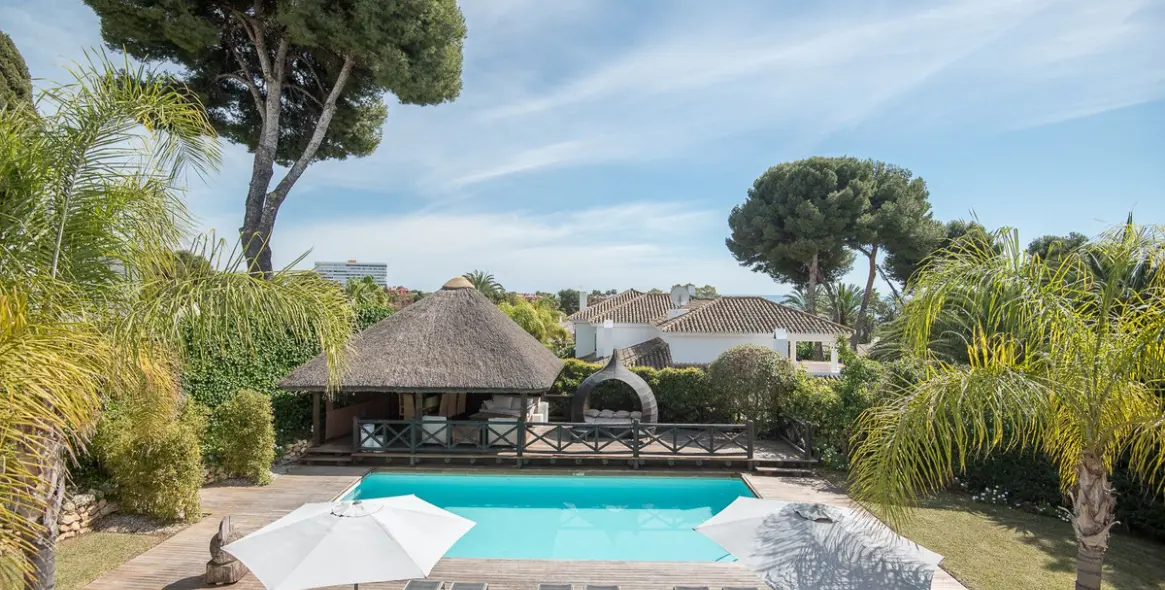 Short-term rent of detached villa in Los Monteros 21