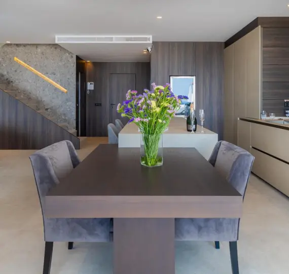 Short-term rent of penthouse in The Golden Mile