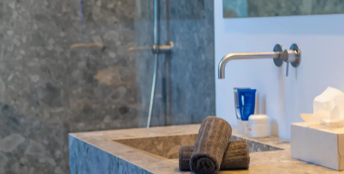 Short-term rent of penthouse in The Golden Mile 6