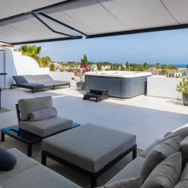 Short-term rent of penthouse in The Golden Mile