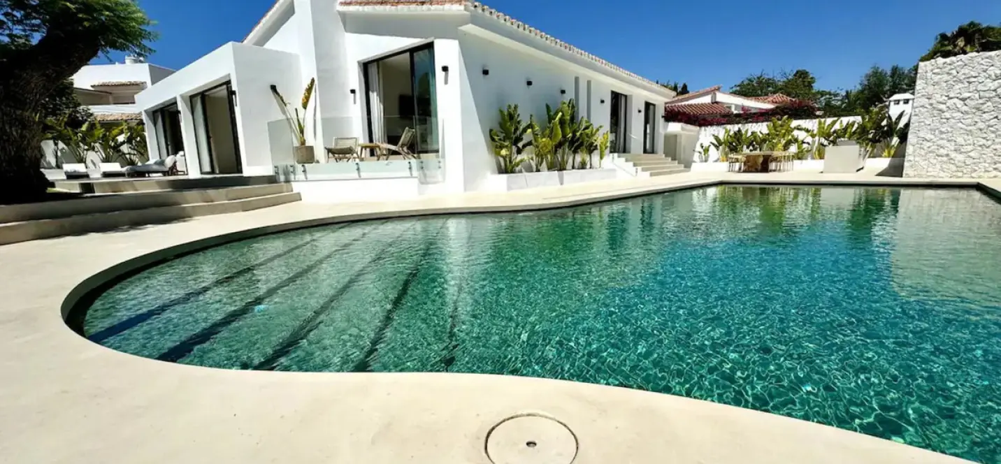 Short-term rent of detached villa in Cortijo Blanco 0