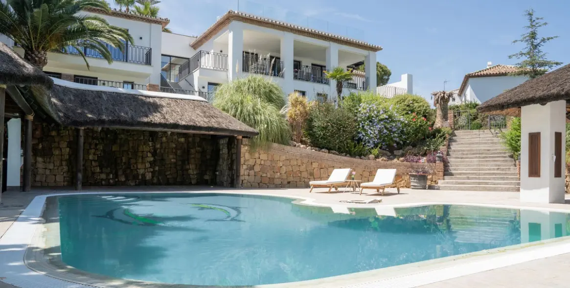 Short-term rent of detached villa in Nueva Andalucía 2