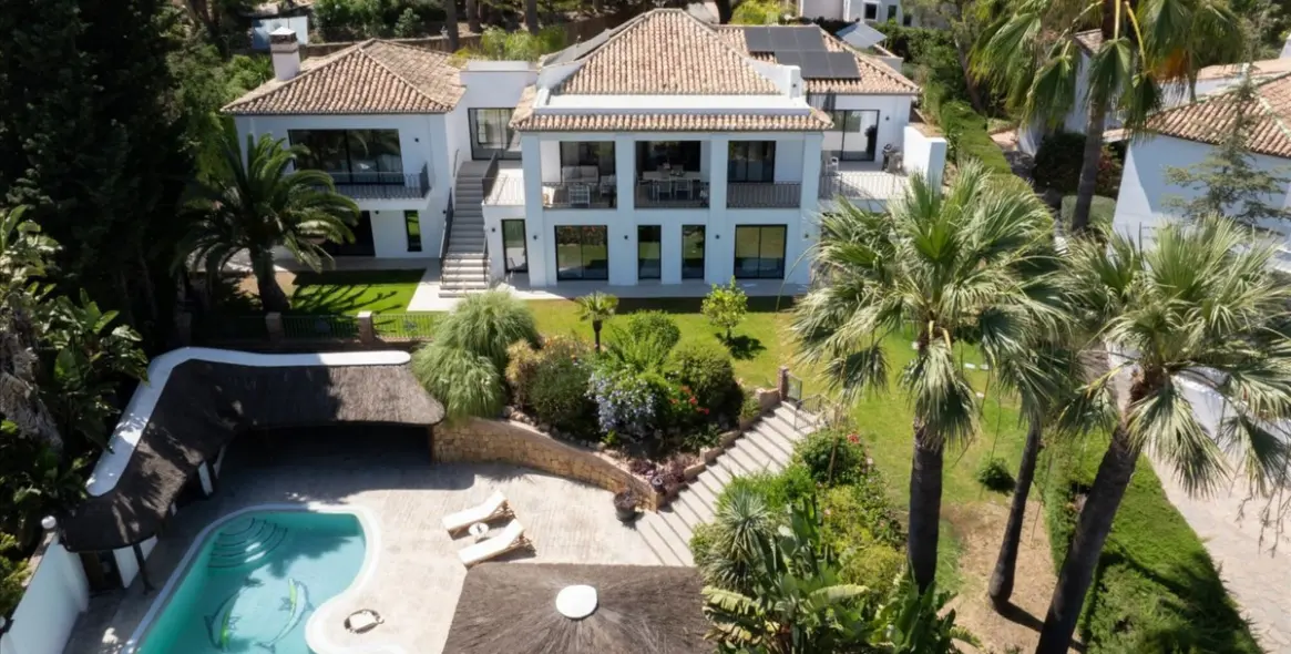Short-term rent of detached villa in Nueva Andalucía 3