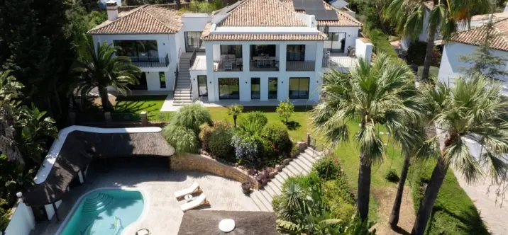 Short-term rent of detached villa in Nueva Andalucía 2