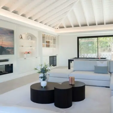 Short-term rent of detached villa in Nueva Andalucía
