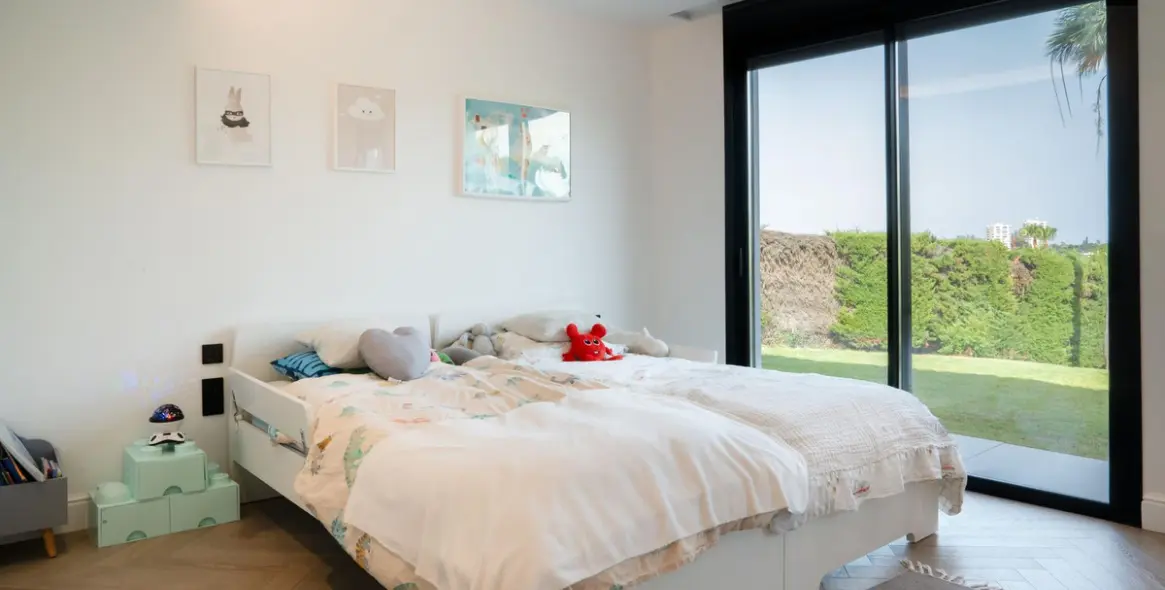 Short-term rent of detached villa in Nueva Andalucía 41