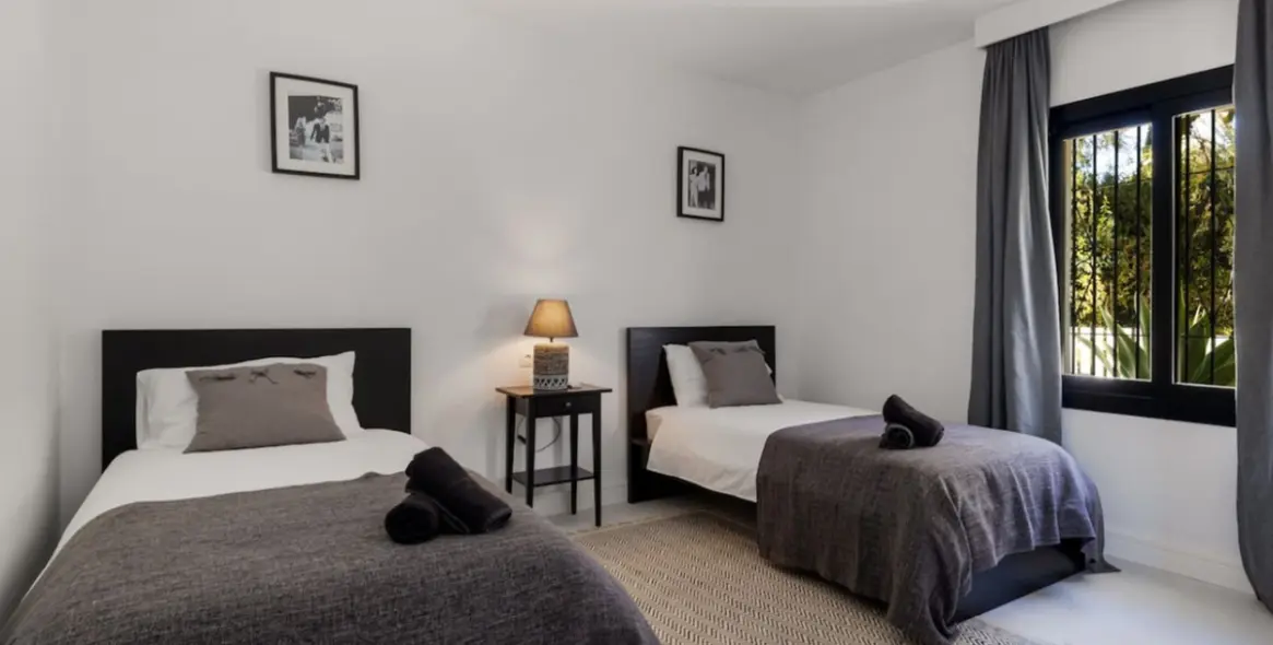 Краткосрочная аренда  отдельно стоящей виллы в Las Chapas 19