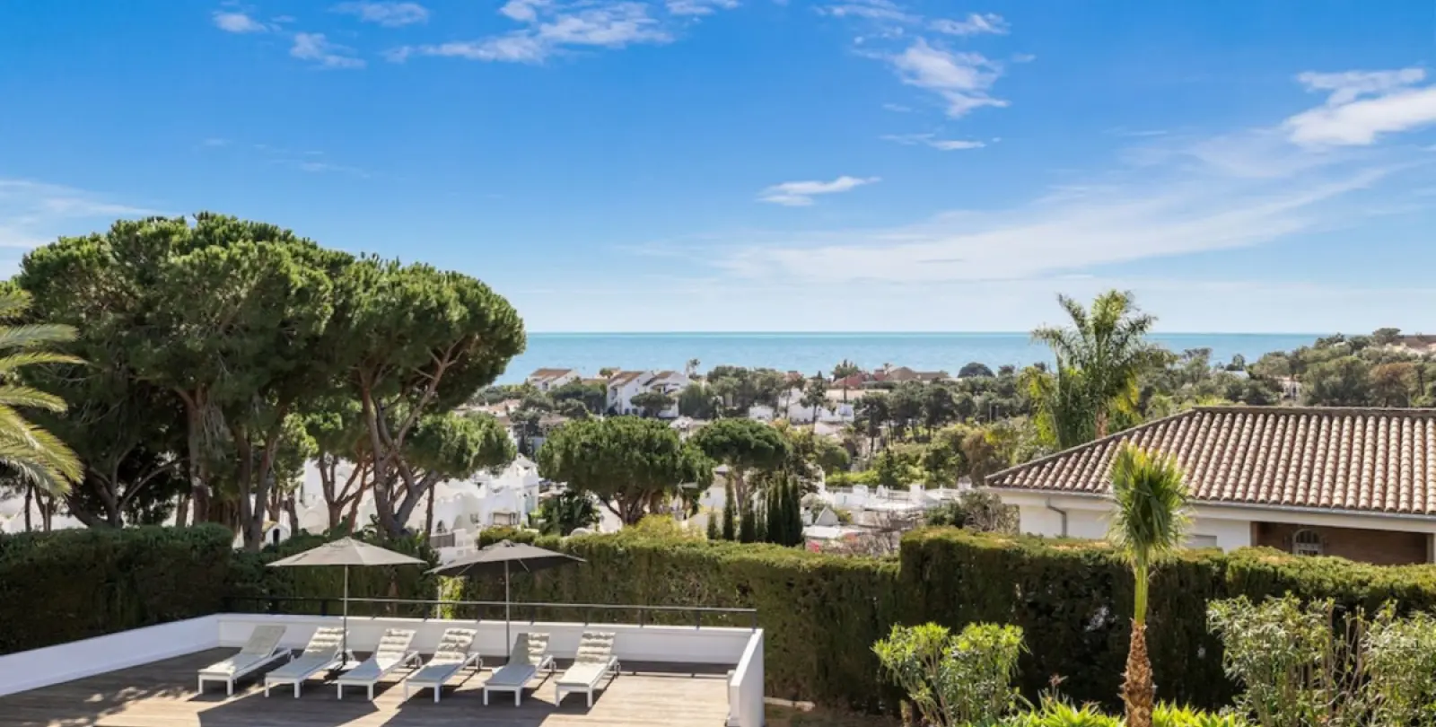 Short-term rent of detached villa in Las Chapas 2