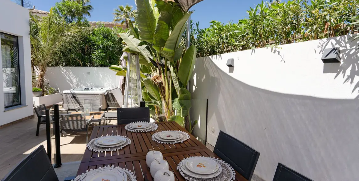 Short-term rent of detached villa in Puerto Banús 77