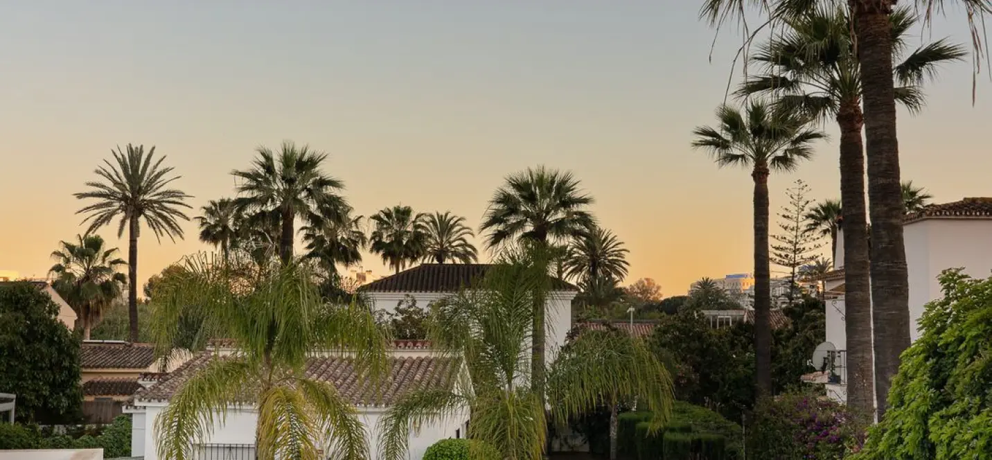 Short-term rent of detached villa in Puerto Banús 2