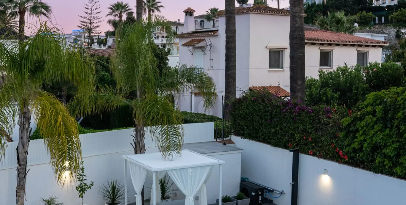 Short-term rent of detached villa in Puerto Banús 68