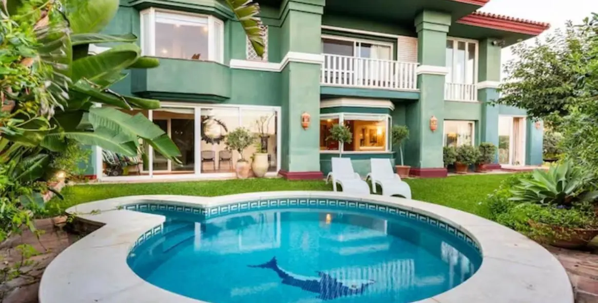 Long-term rent of detached villa in Guadalmina Baja 1