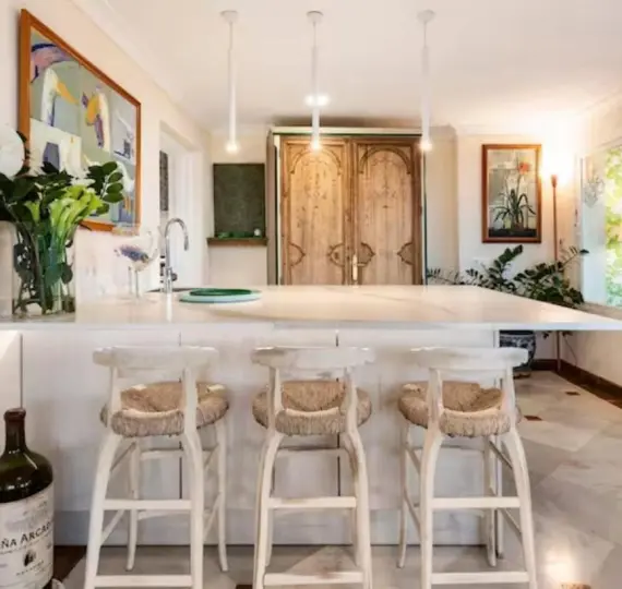 Long-term rent of detached villa in Guadalmina Baja