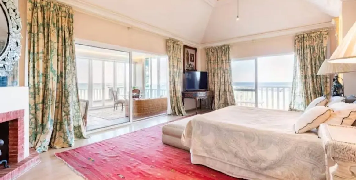 Long-term rent of detached villa in Guadalmina Baja 11