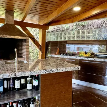 Краткосрочная аренда  отдельно стоящей виллы в The Golden Mile