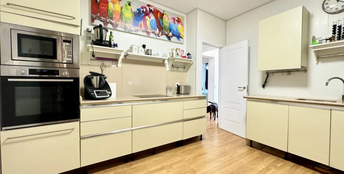 Short-term rent of detached villa in The Golden Mile 7