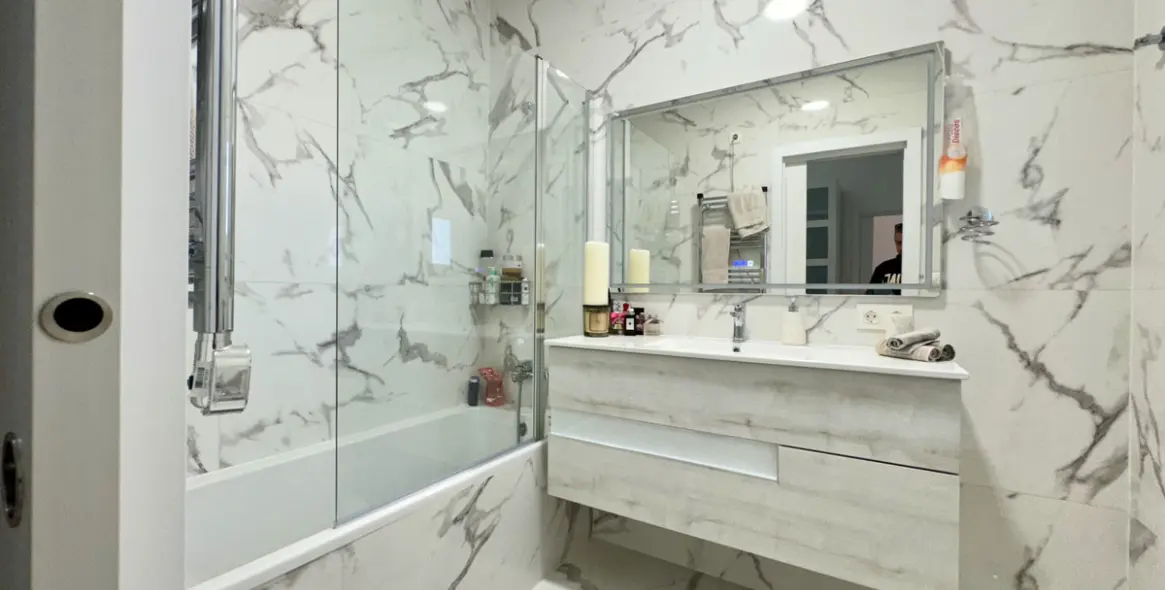 Short-term rent of detached villa in The Golden Mile 17