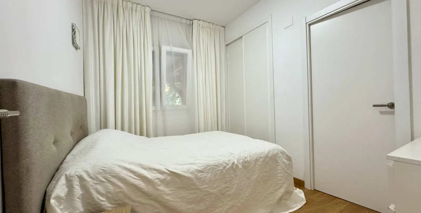 Short-term rent of detached villa in The Golden Mile 15