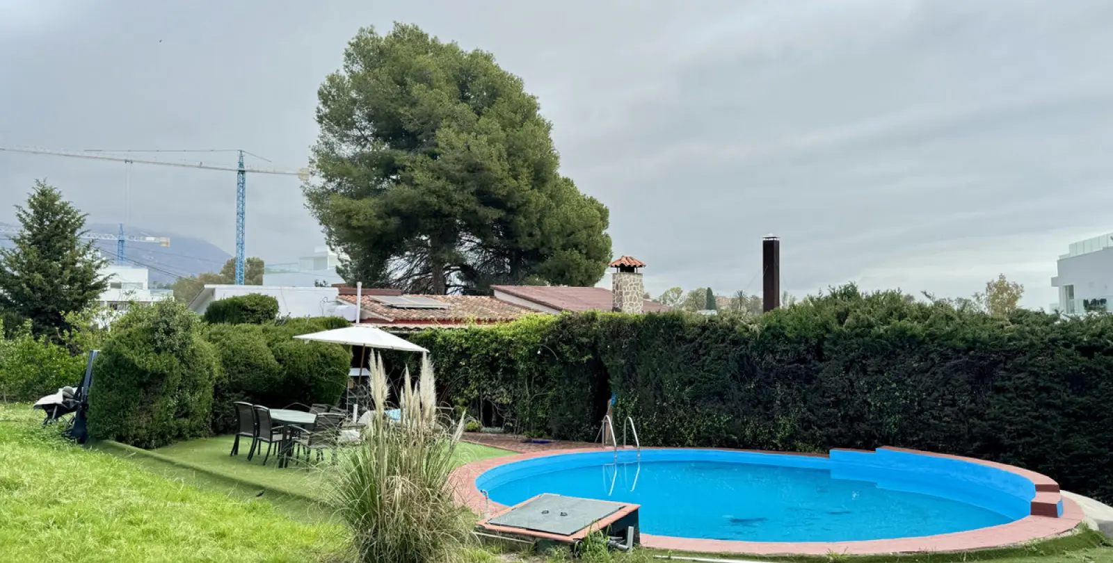 Short-term rent of detached villa in The Golden Mile 21