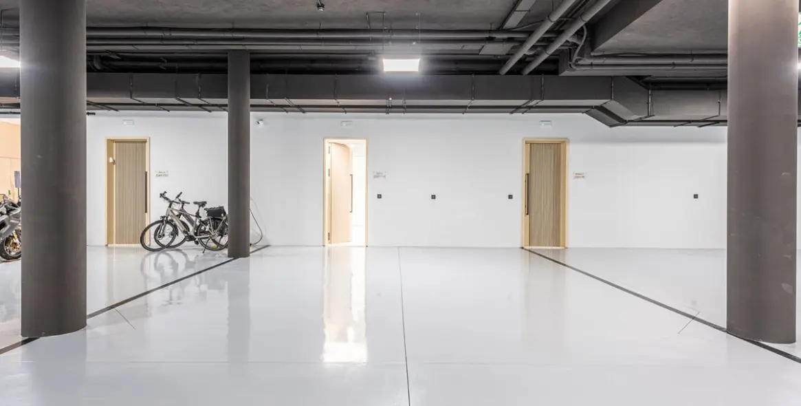 Short-term rent of ground floor apartment in New Golden Mile 21
