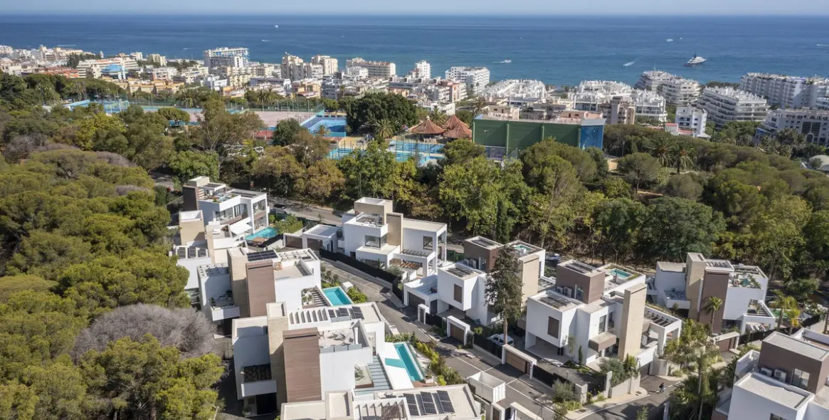 Long-term rent of detached villa in Marbella 2