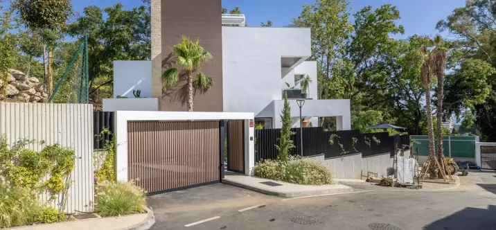 Long-term rent of detached villa in Marbella 2