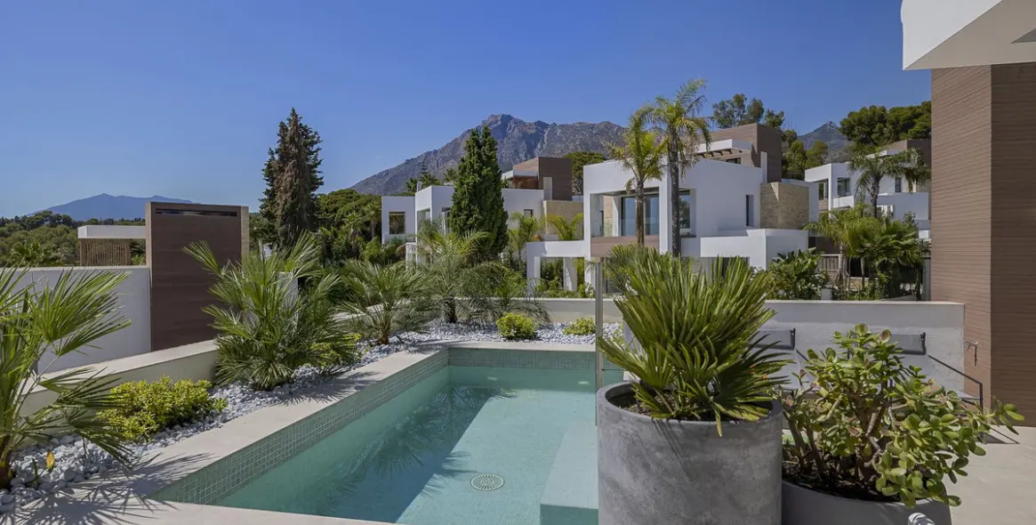 Долгосрочная аренда  отдельно стоящей виллы в Marbella 99