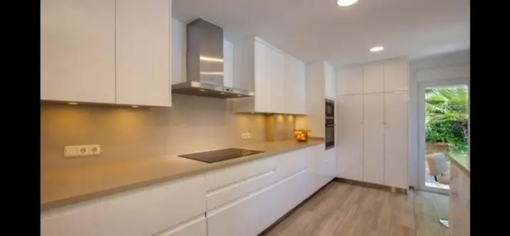 Long-term rent of detached villa in The Golden Mile 3