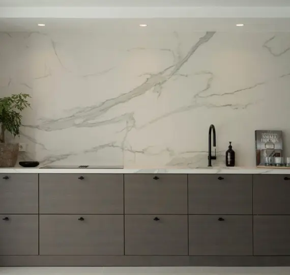 Short-term rent of detached villa in Nueva Andalucía