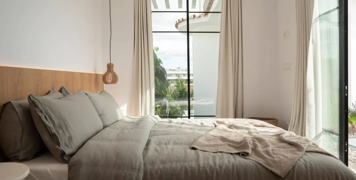 Краткосрочная аренда  отдельно стоящей виллы в Nueva Andalucía 18