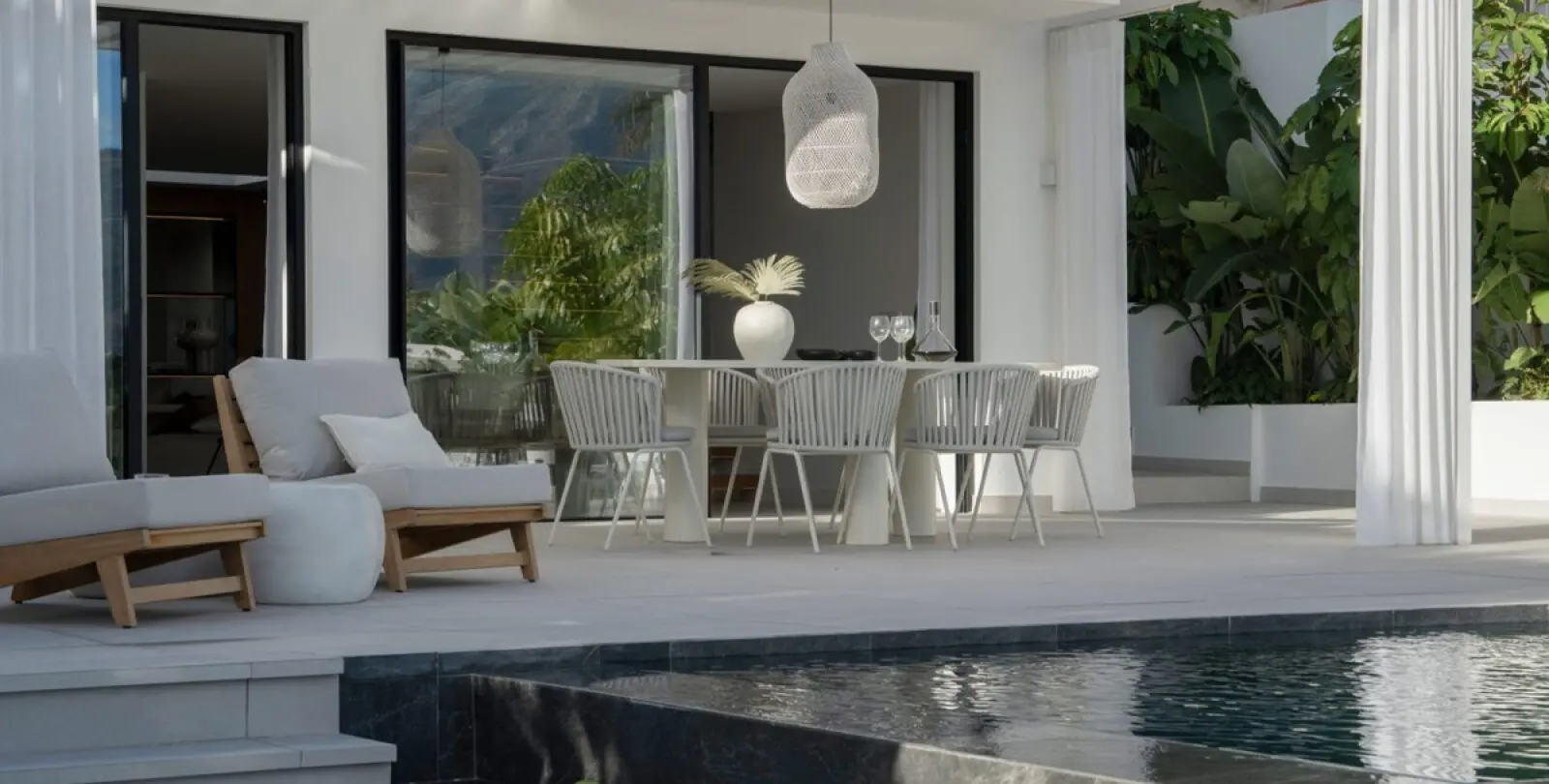 Short-term rent of detached villa in Nueva Andalucía 2