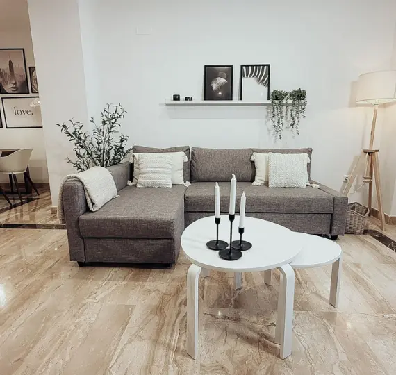 Middle floor apartment R5117965