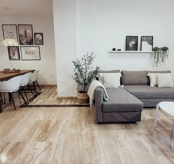 Middle floor apartment R5117965