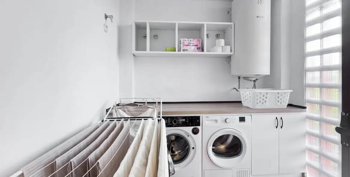 Long-term rent of middle floor apartment in Estepona 19