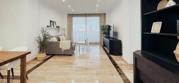 Продажа апартаментов на среднем этаже в Estepona 4