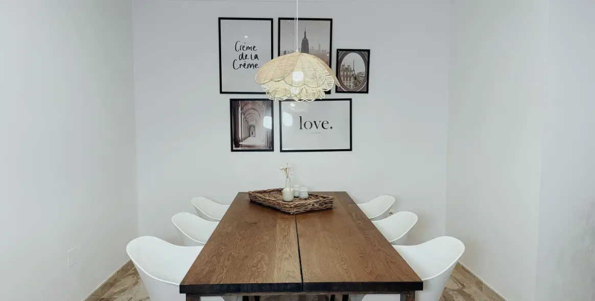 Venta de apartamento en planta media en Estepona 12