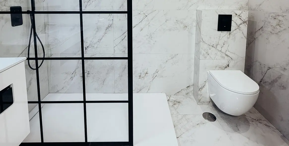 Sale of middle floor apartment in Estepona 26