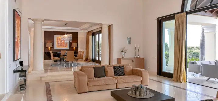 Short-term rent of detached villa in Benahavís 3