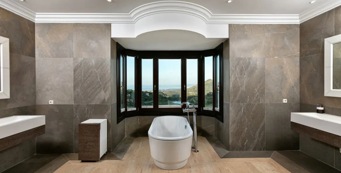 Short-term rent of detached villa in Benahavís 11